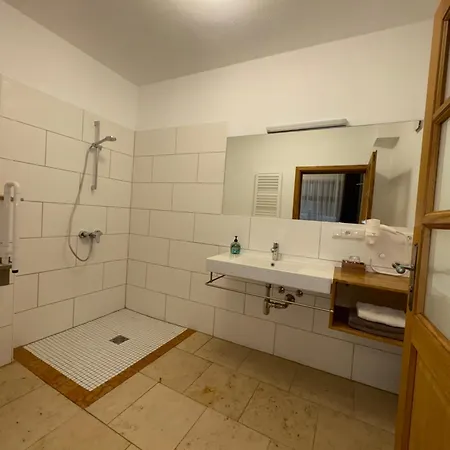 Wirgarten Antik ホテル