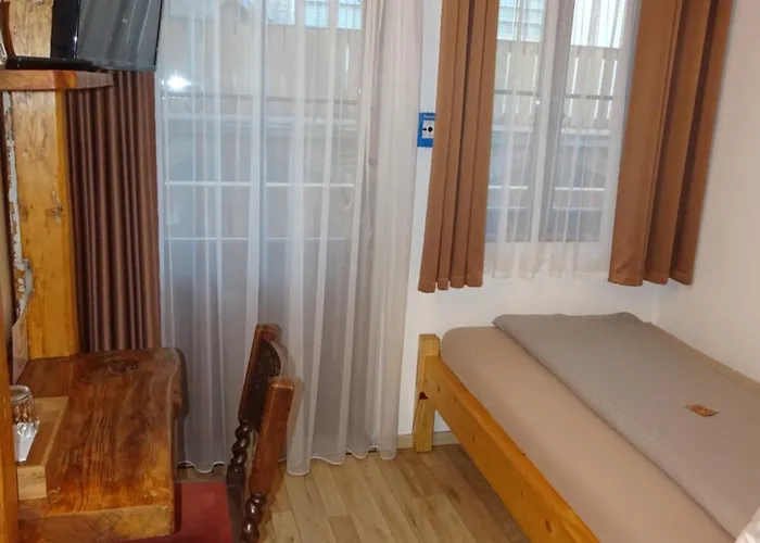 Wirgarten Antik Szálloda 3*